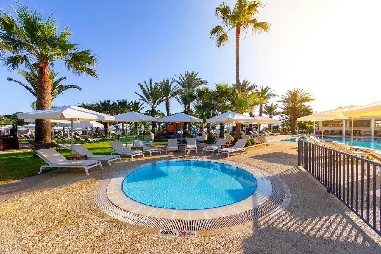 Crystal Springs Beach Hotel プロタラス エクステリア 写真