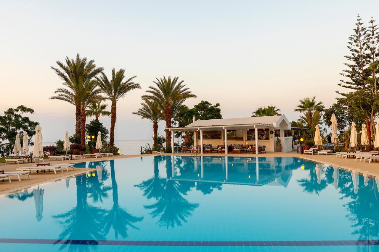 Crystal Springs Beach Hotel プロタラス エクステリア 写真